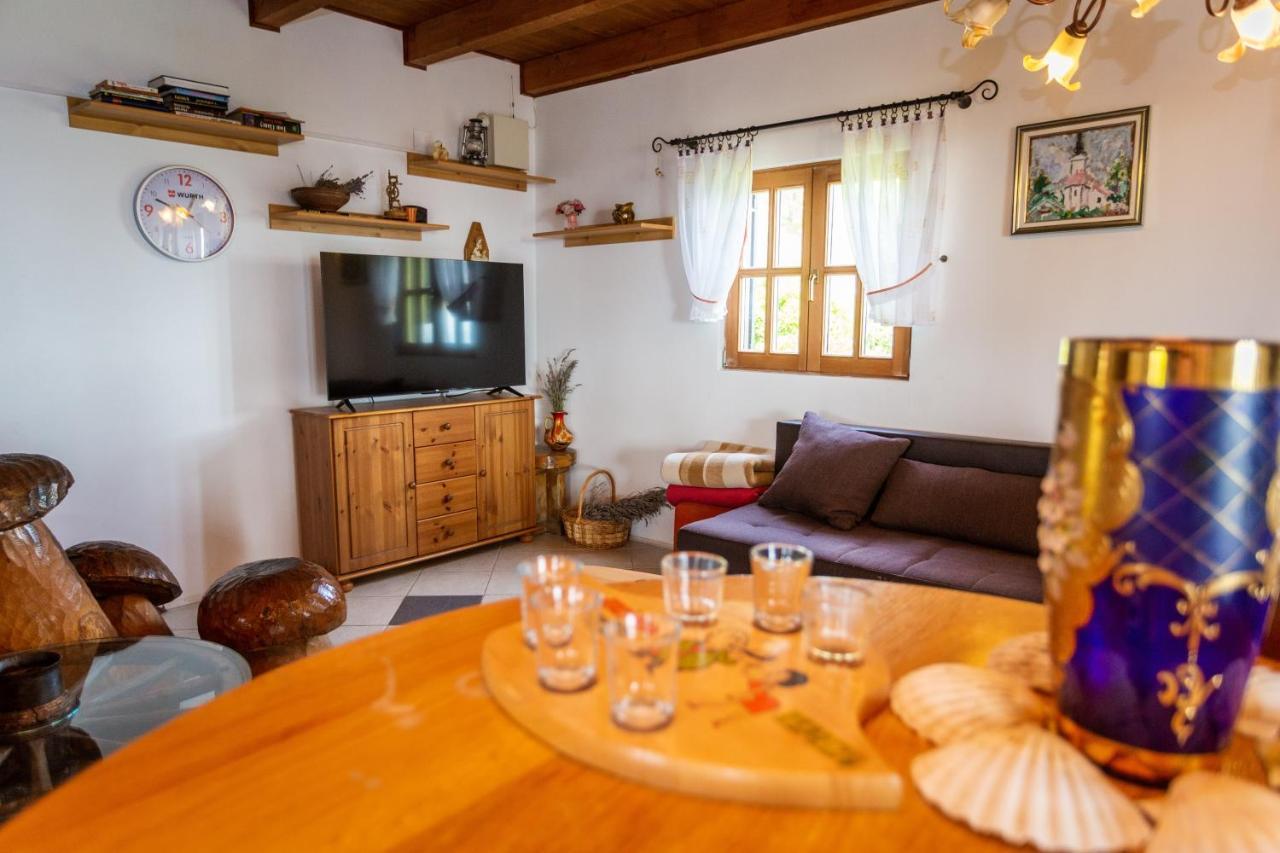 Kuca Za Odmor Zeleni Breg Villa Krapina Exteriör bild